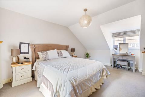15 Beacon Rise, East Grinstead, RH19 3FR