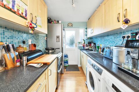 3 bedroom end of terrace house for sale, Shelley Close, Royston SG8