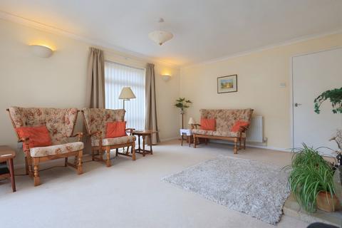 32 Bridewell Close, North Leigh, Witney, OX29 6TR