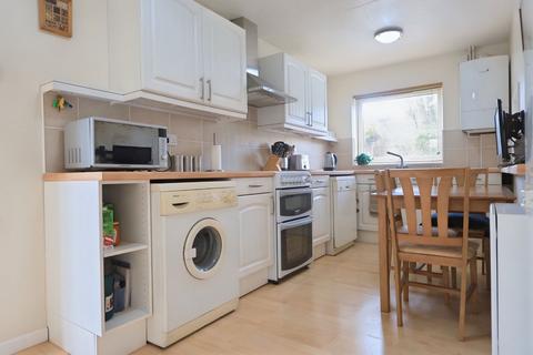 32 Bridewell Close, North Leigh, Witney, OX29 6TR