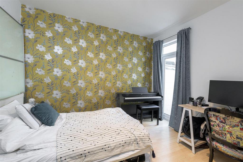 Second bedroom