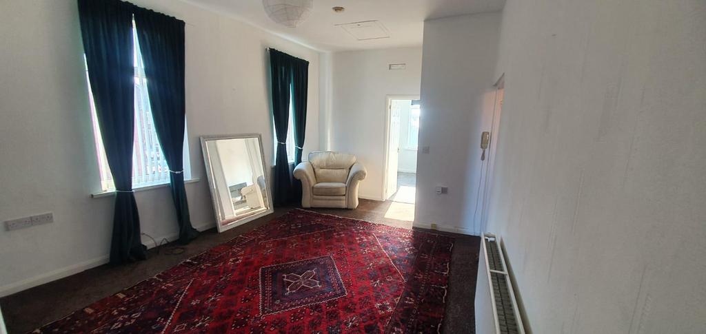 Lounge 3.jpg