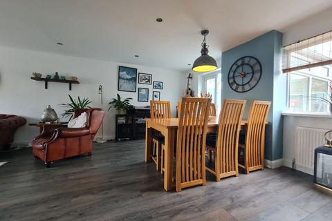 93 Newlands, Whitfield, Dover, CT16 3ND