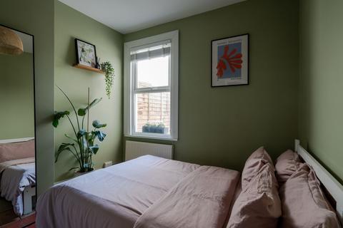 50 Scotts Road, London, E10 6LW