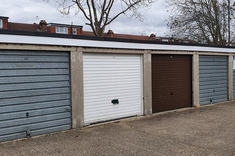 Garage to rent, Hall Lane, London E4