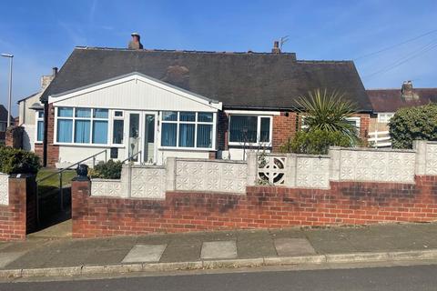 2 bedroom detached bungalow for sale, Hillside Close, Blackpool FY3