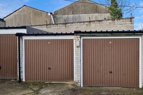Lakehall Road, Thornton Heath CR7
