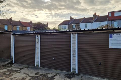 undefined, Lakehall Road, Thornton Heath CR7