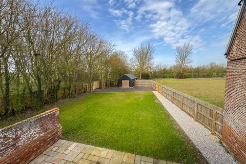 2 bedroom barn conversion for sale, Church Lane, Beaumont