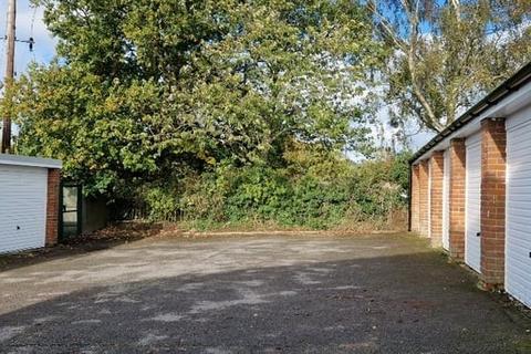 Garage to rent, Lodge Gardens, Ulcombe ME17