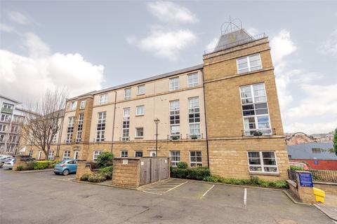 13/5 Blandfield, Edinburgh, EH7 4QJ