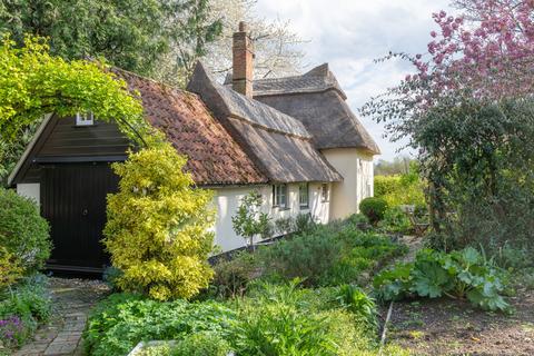 2 bedroom detached house for sale, The Lodge, Tyrells Hall, Shepreth, Hertfordshire SG8