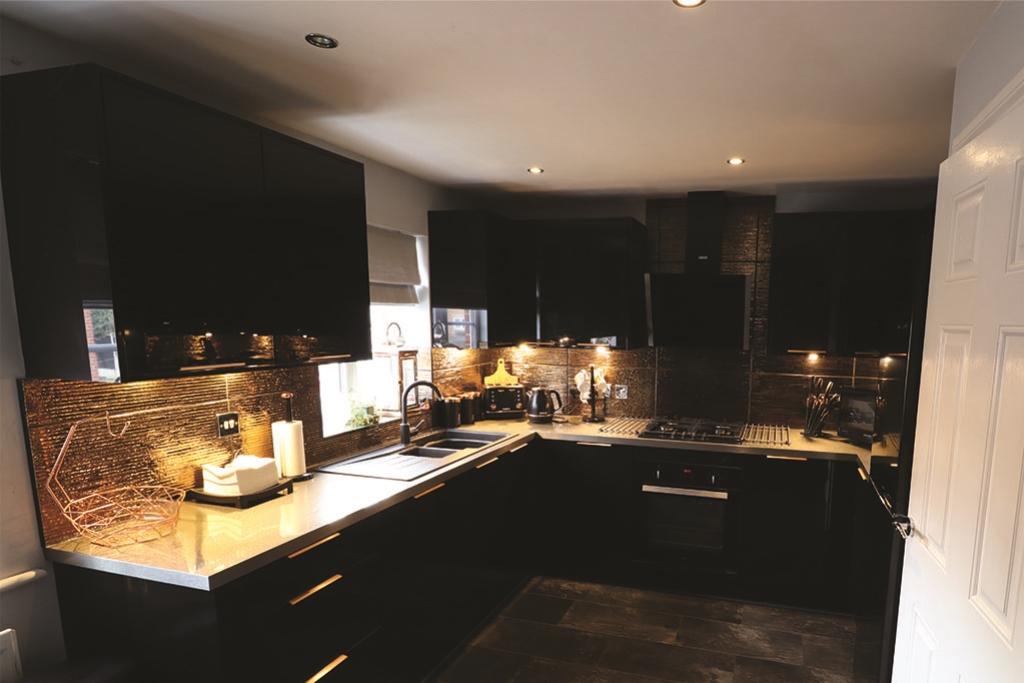 53 Carrfield kitchen 2