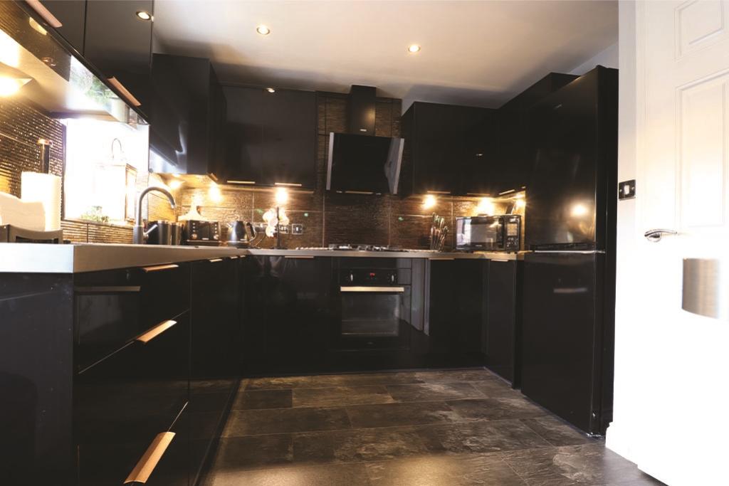 53 Carrfield kitchen