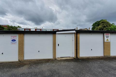 Garage to rent, St. Georges Road, Wallington SM6