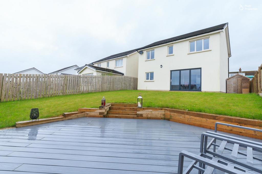 7 Quayle Close-18.jpg