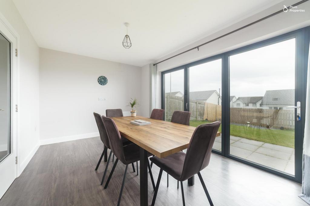 7 Quayle Close-13.jpg