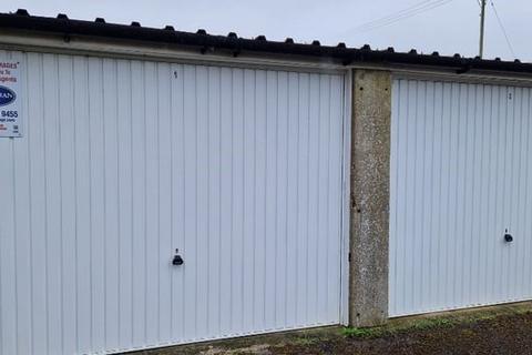 Garage to rent, River View, Froxfield SN8