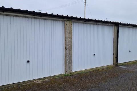 Garage to rent, River View, Froxfield SN8