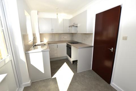 2 bedroom end of terrace house to rent, Aspen Walk, Haywards Heath RH16