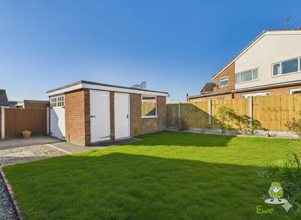 Back Garden Emily Dimelow Ewemove Whitchurchand Nantwi