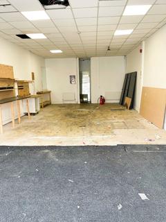 Shop to rent, Newland Avenue, Hull