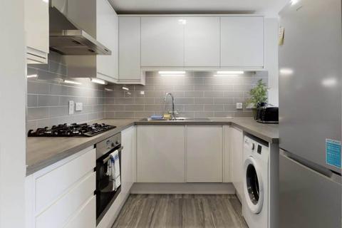 2 bedroom apartment to rent, Westpoint Apartments, London N8
