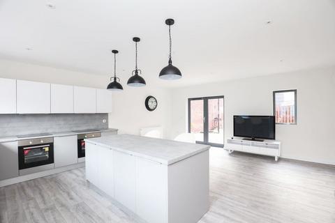 7 bedroom house to rent, Well Meadow Drive, Sheffield S3