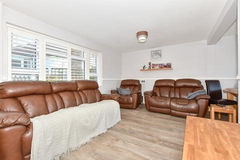 3 bedroom end of terrace house for sale, Hollands Avenue, Folkestone CT19