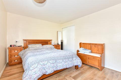 3 bedroom end of terrace house for sale, Hollands Avenue, Folkestone CT19