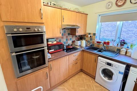 2 bedroom bungalow for sale, Pond Farm Close, Duston, Northampton,  NN5 6JQ