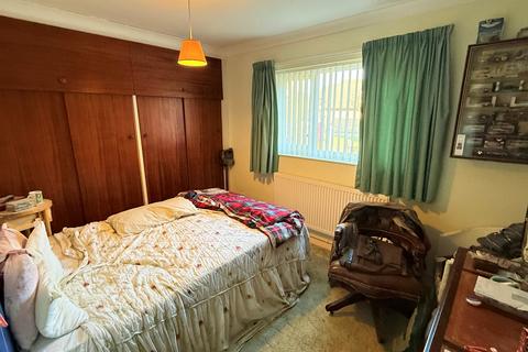 2 bedroom bungalow for sale, Pond Farm Close, Northampton, NN5 6JQ