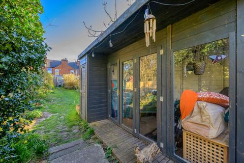 366 Gosbrook Road, Caversham, Reading, RG4 8EG