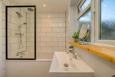 366 Gosbrook Road, Caversham, Reading, RG4 8EG