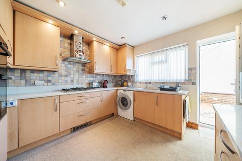 11a Avalon Close, Orpington, BR6 9BS
