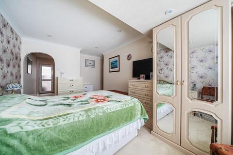 11a Avalon Close, Orpington, BR6 9BS