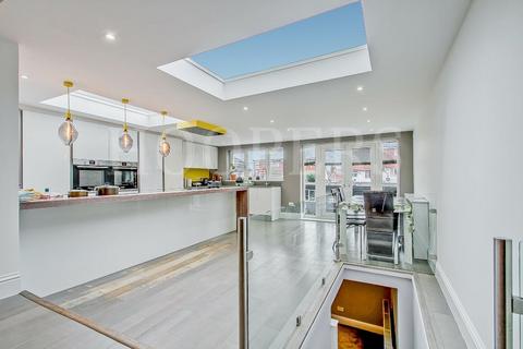 56 Paddock Road, London, NW2 7DL