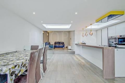 56 Paddock Road, London, NW2 7DL
