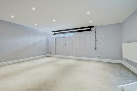 56 Paddock Road, London, NW2 7DL