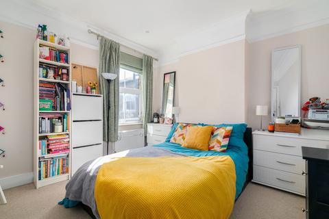 79a Carlyle Road, London, W5 4BP