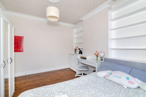 79a Carlyle Road, London, W5 4BP