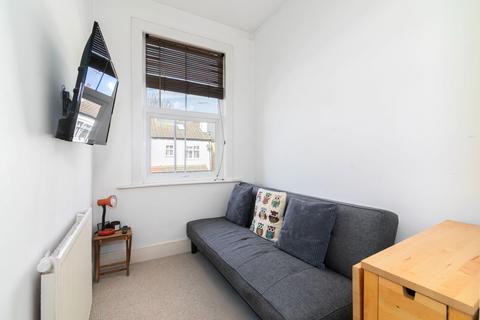 79a Carlyle Road, London, W5 4BP