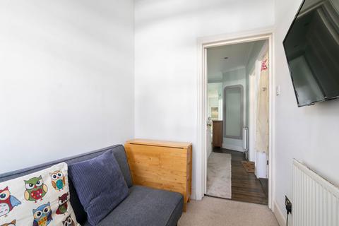 79a Carlyle Road, London, W5 4BP