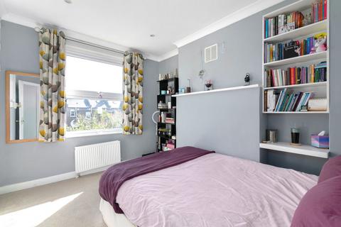 79a Carlyle Road, London, W5 4BP
