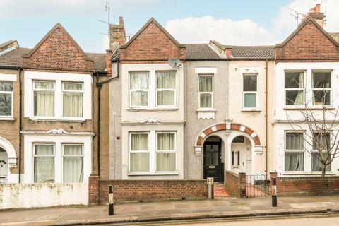 2 bedroom apartment for sale, Hillreach, London, SE18