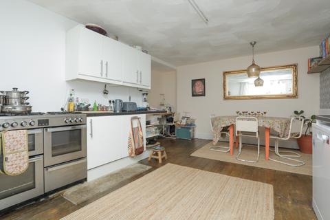 2 bedroom flat for sale, Pier Avenue, Herne Bay, CT6