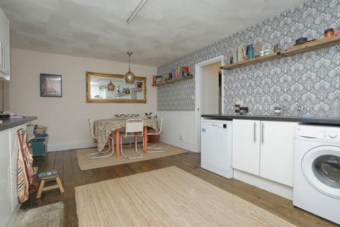2 bedroom flat for sale, Pier Avenue, Herne Bay, CT6
