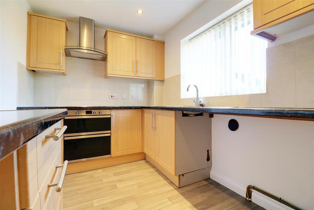 Kitchen 2.jpg