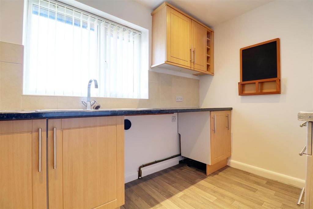 Kitchen 3.jpg