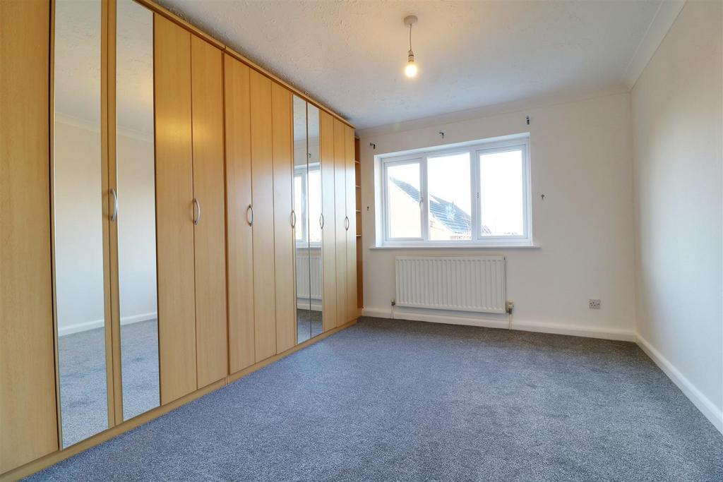 Bedroom 1.jpg